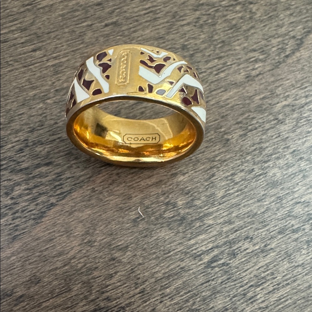 Coach Signature Enamel Ring Size 7 Gold Tone White Brown Logo Designer Jewelry